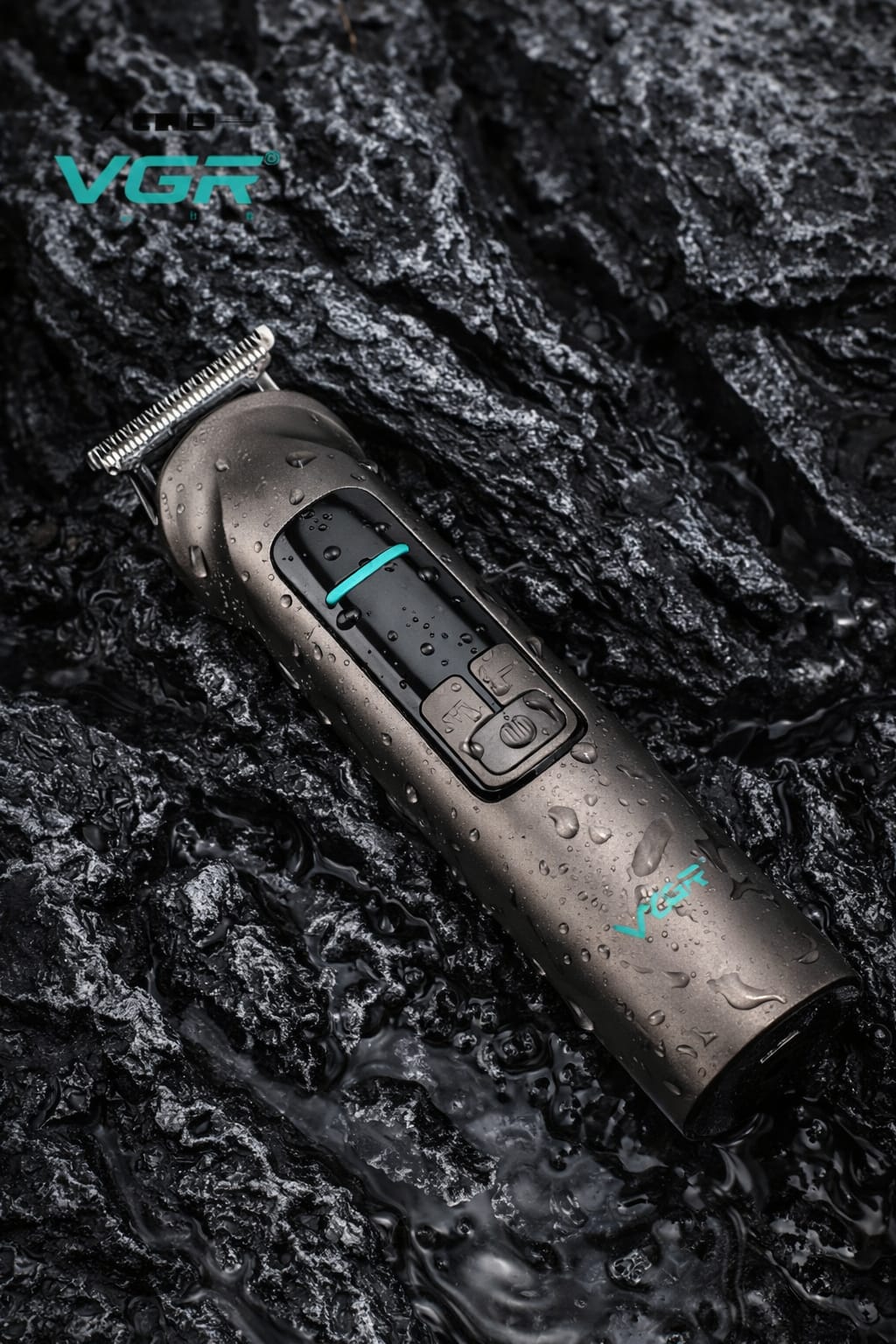 مجموعة ادوات العناية الشخصية الاحترافية للرجال 14 في 1 تصميم معدني مقاومة للماء بمعيار IPX7 VGR V-096